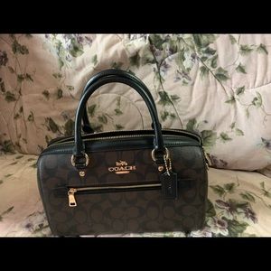 Coach bag brand new no tags bought it a month ago never used it